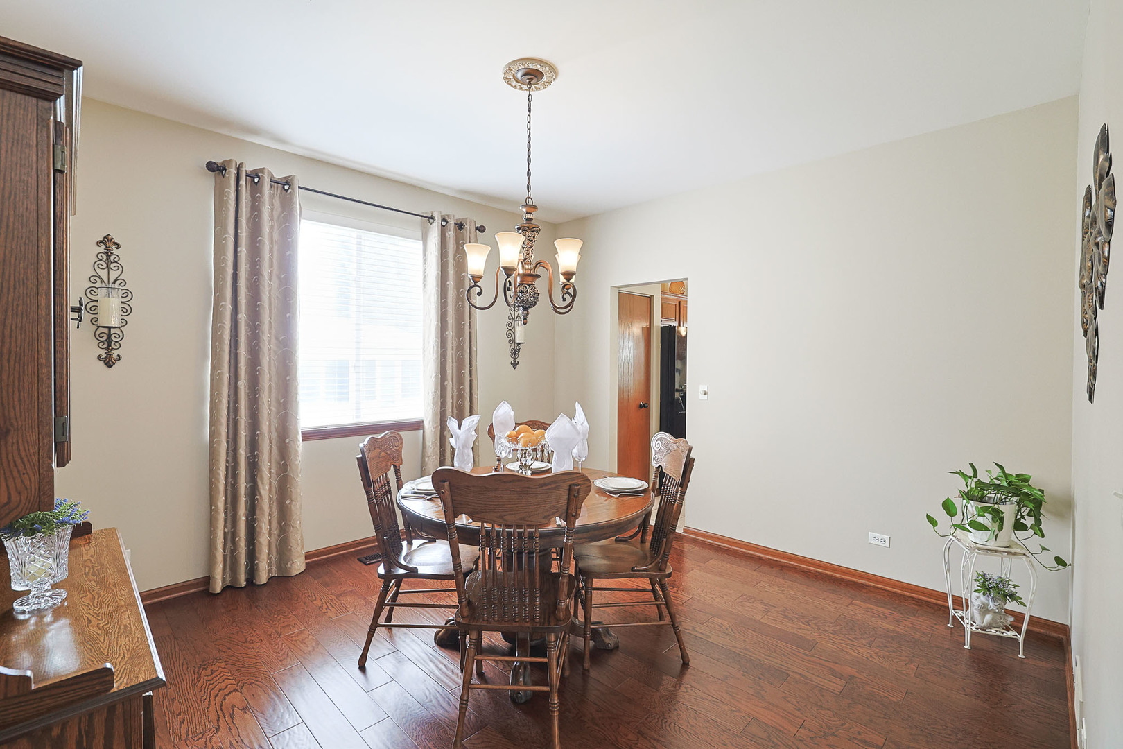 3105 Merrywell Court Property Photo 10