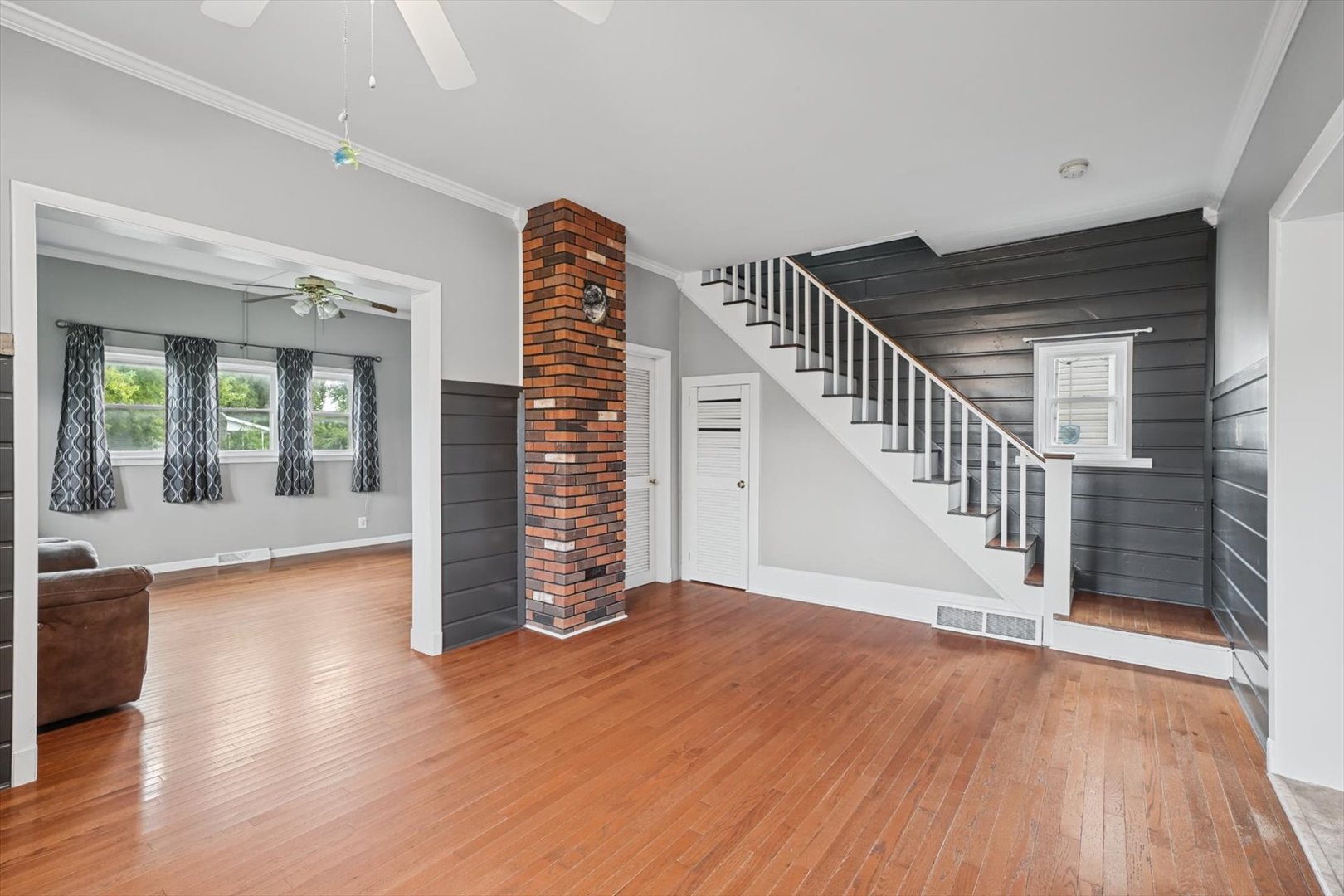 108 S Main Property Photo 3