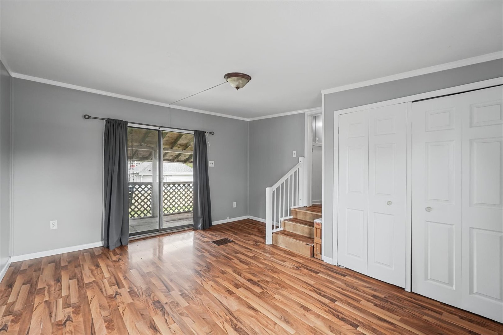 108 S Main Property Photo 7