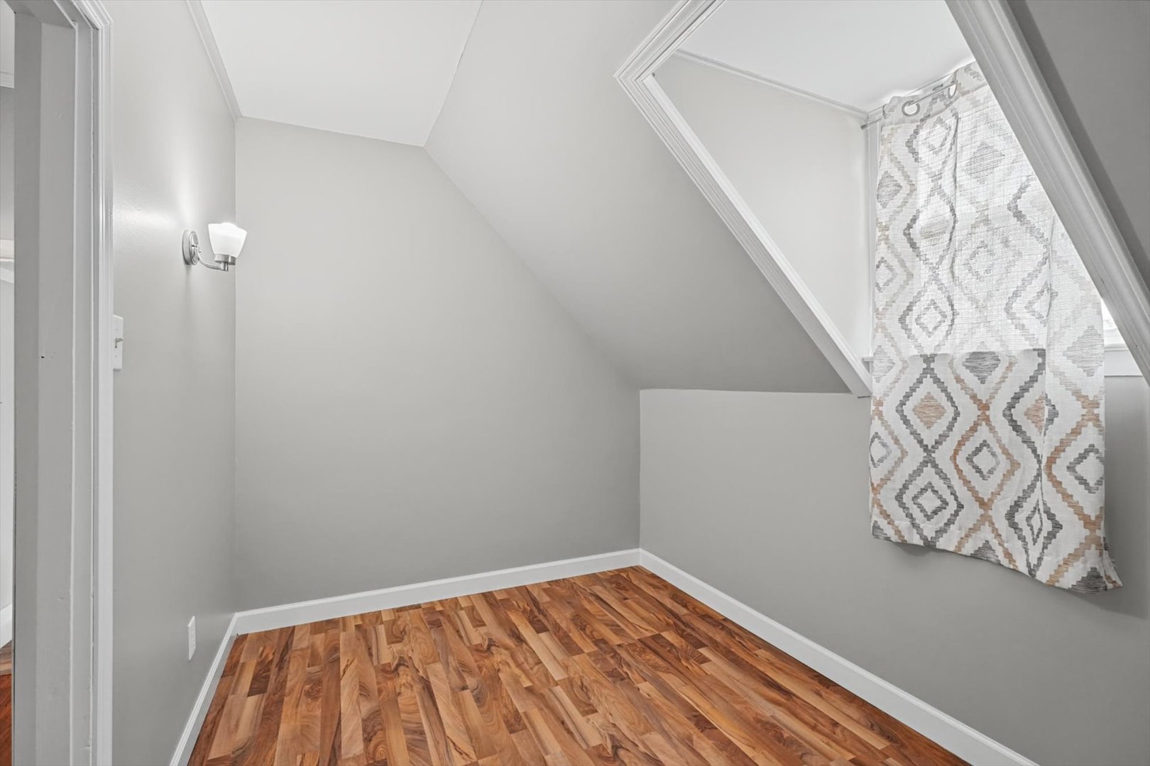 108 S Main Property Photo 11
