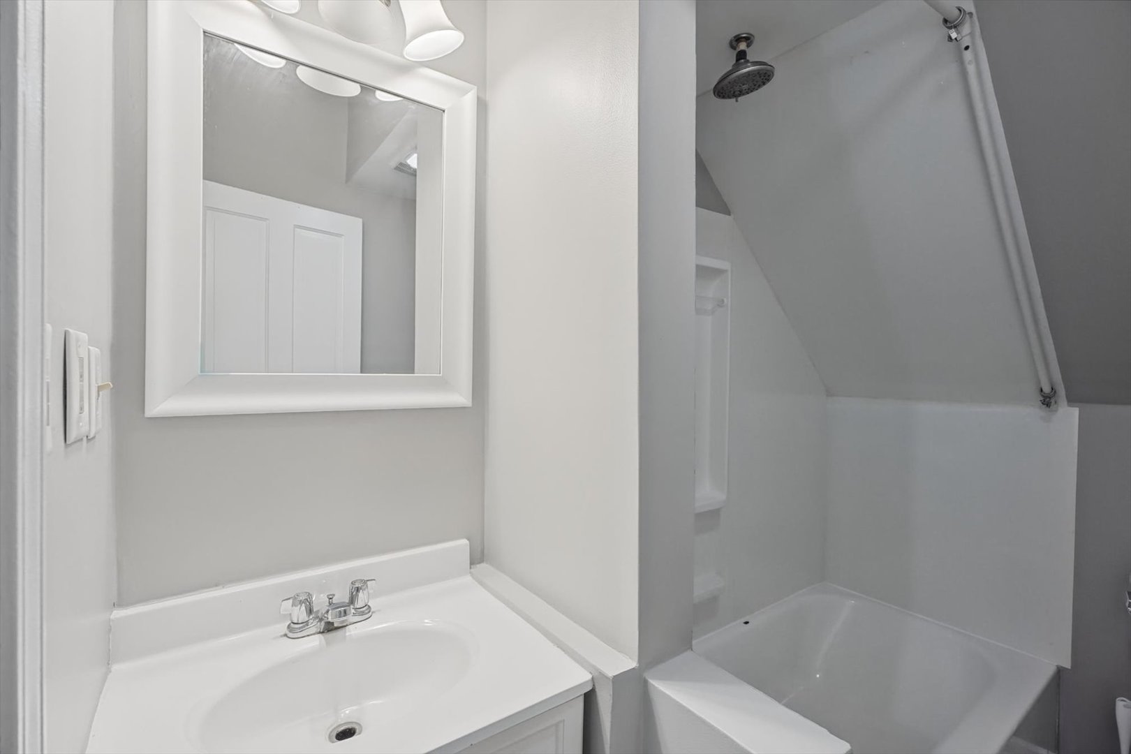 108 S Main Property Photo 12