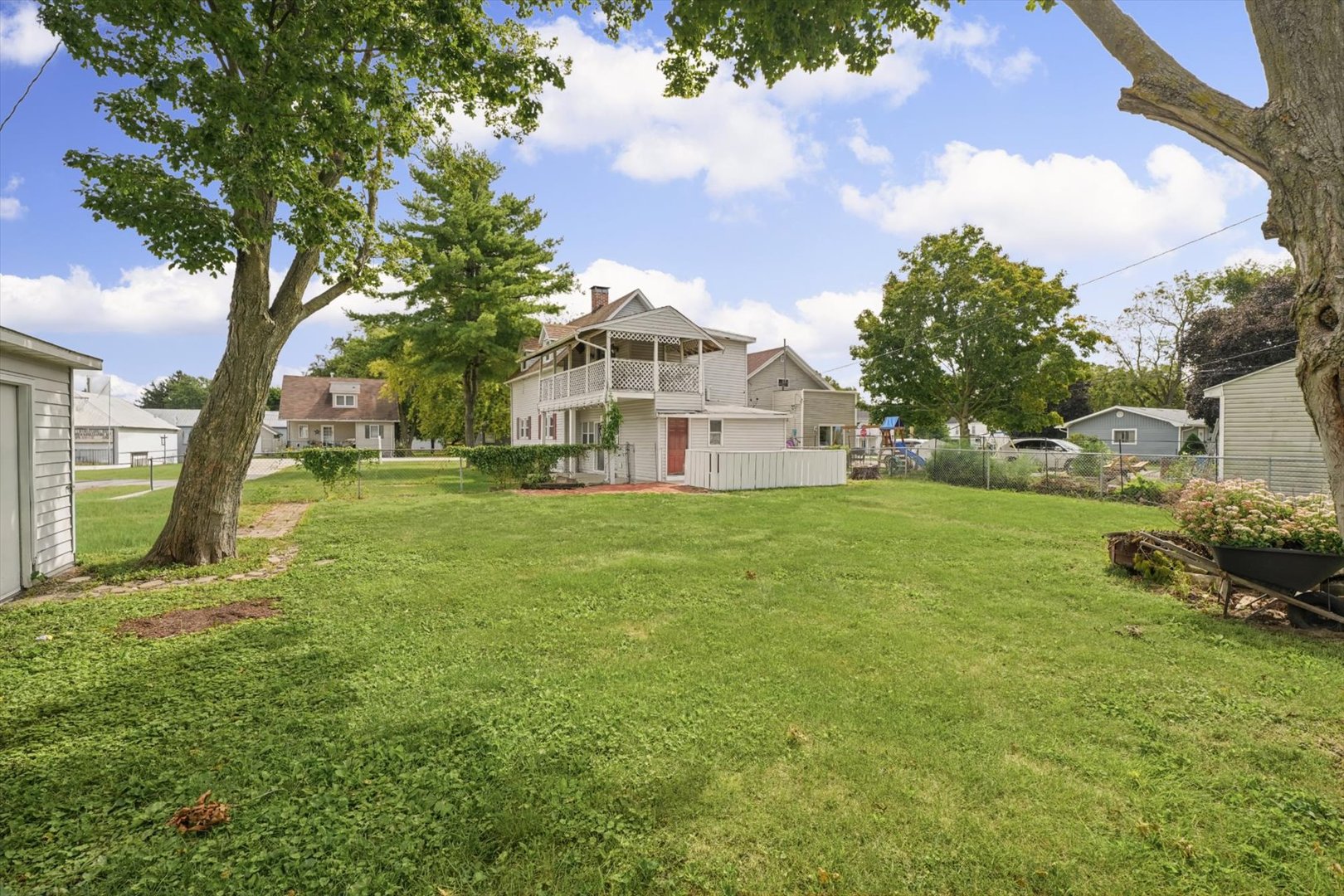 108 S Main Property Photo 14