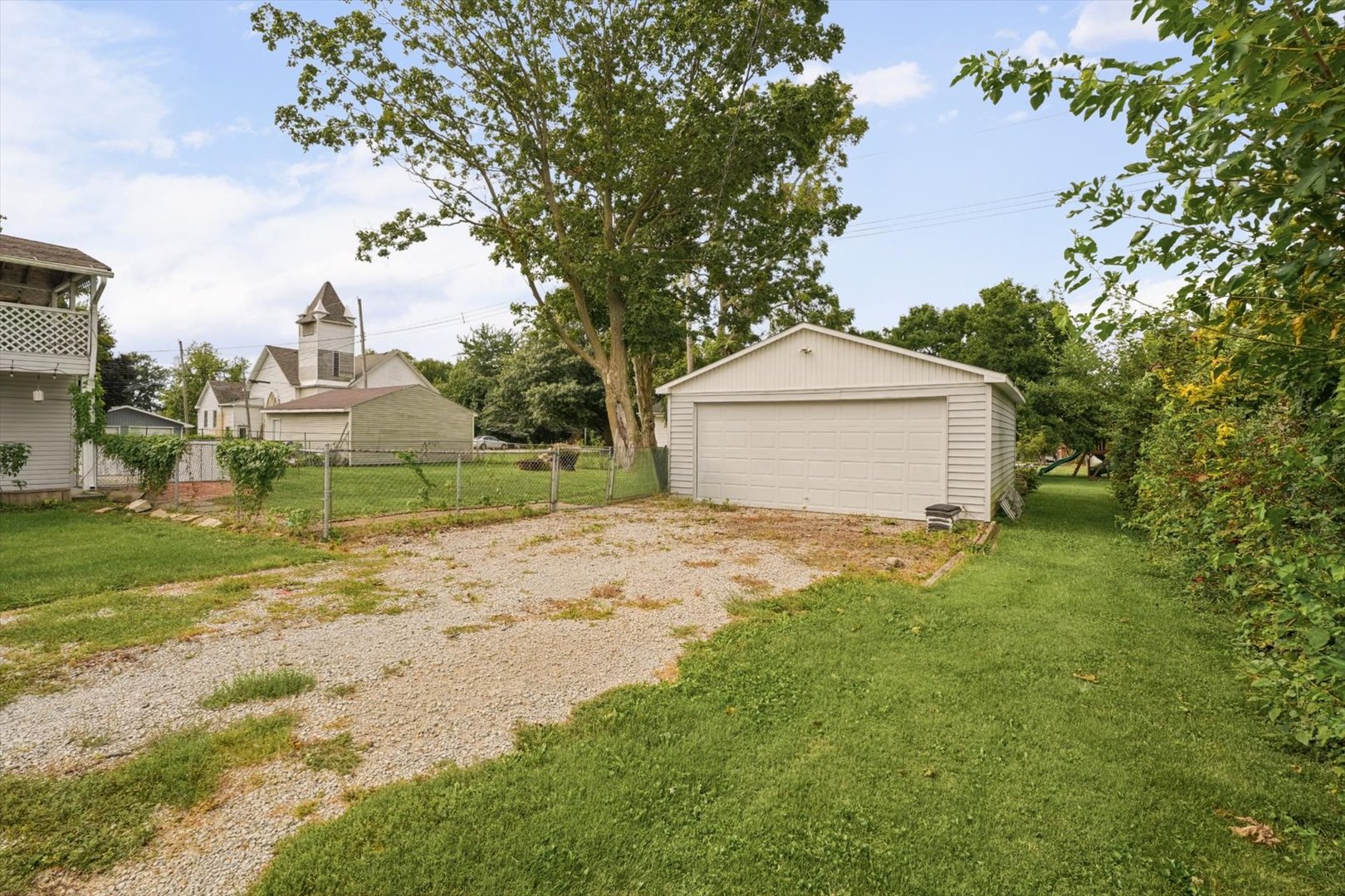 108 S Main Property Photo 15
