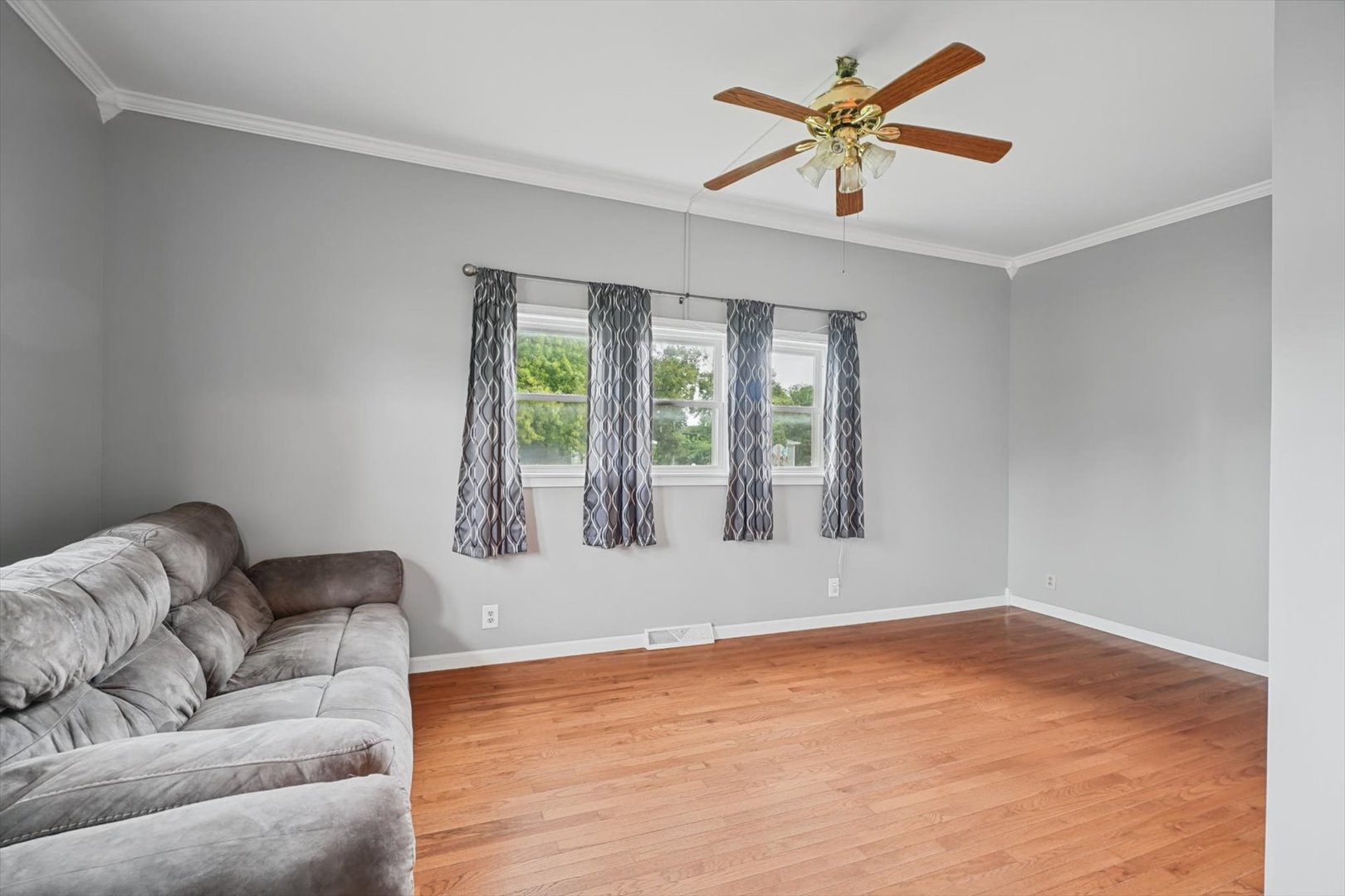 108 S Main Property Photo 19