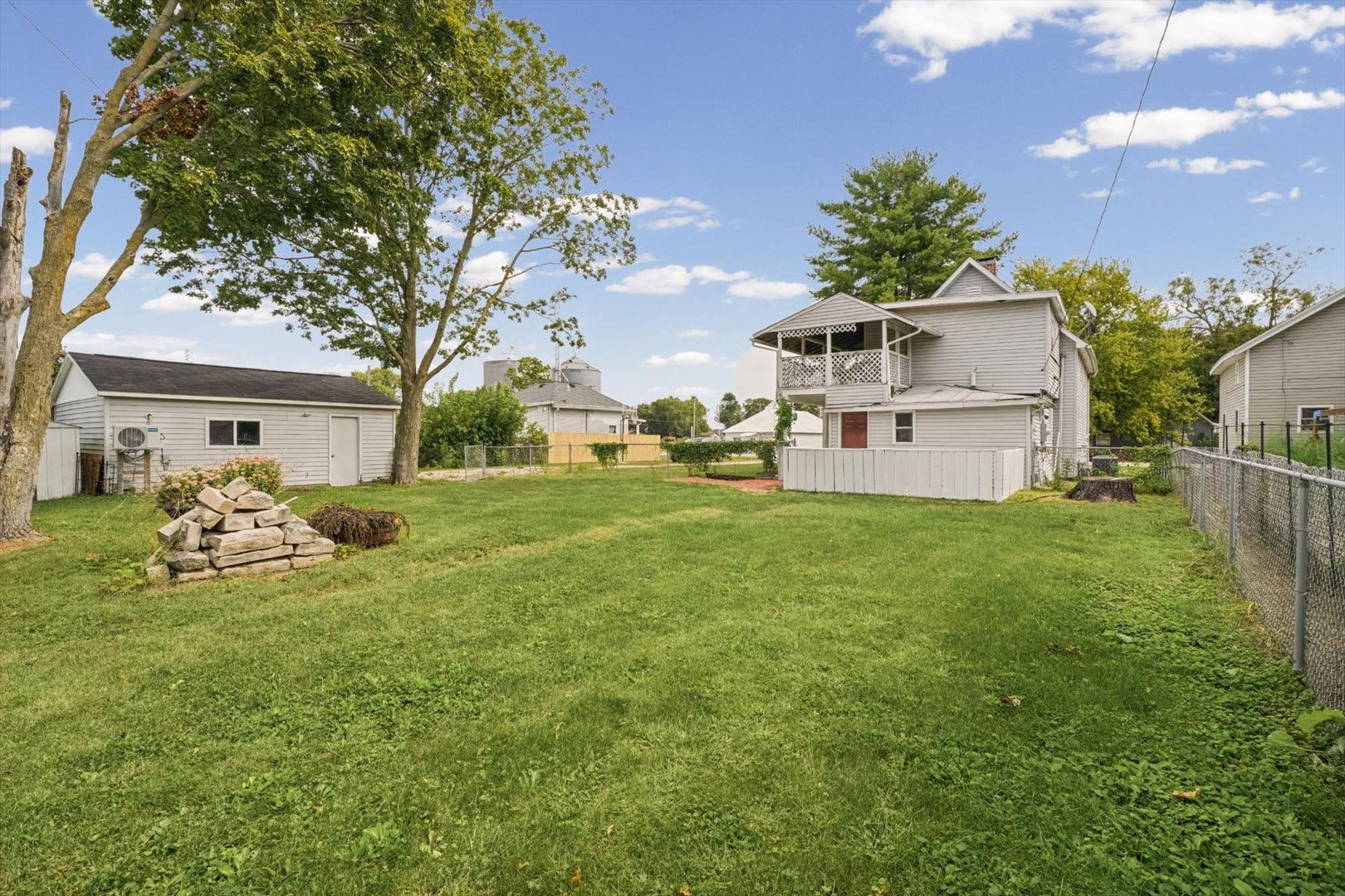 108 S Main Property Photo 42