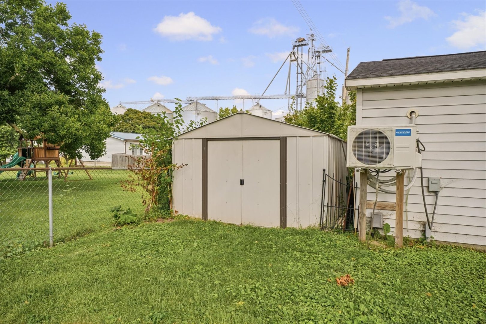 108 S Main Property Photo 44