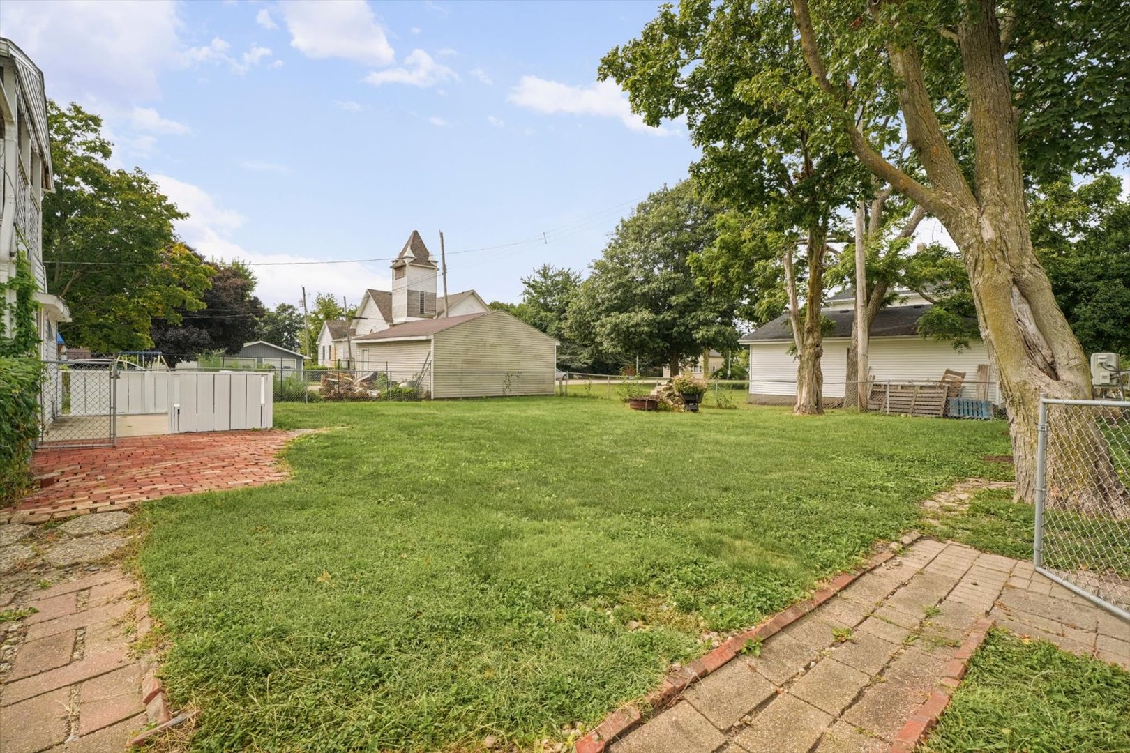 108 S Main Property Photo 45