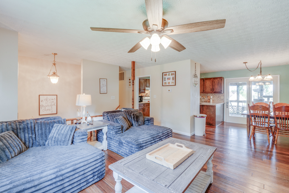 1109 Douglas Street Property Photo 27