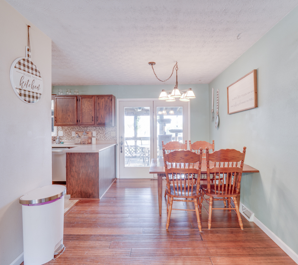 1109 Douglas Street Property Photo 28