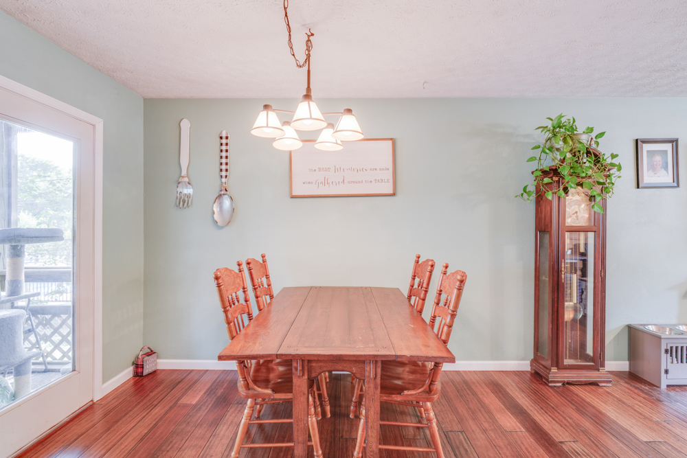 1109 Douglas Street Property Photo 29