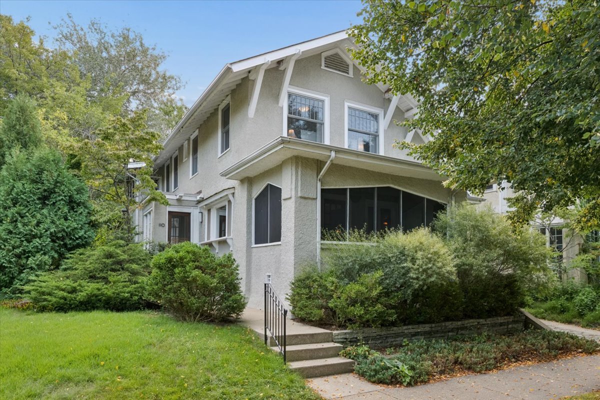 110 Kedzie Street Property Photo 1