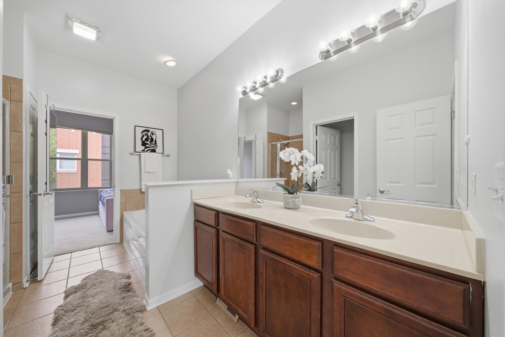 2502 S Calumet Avenue Property Photo 15