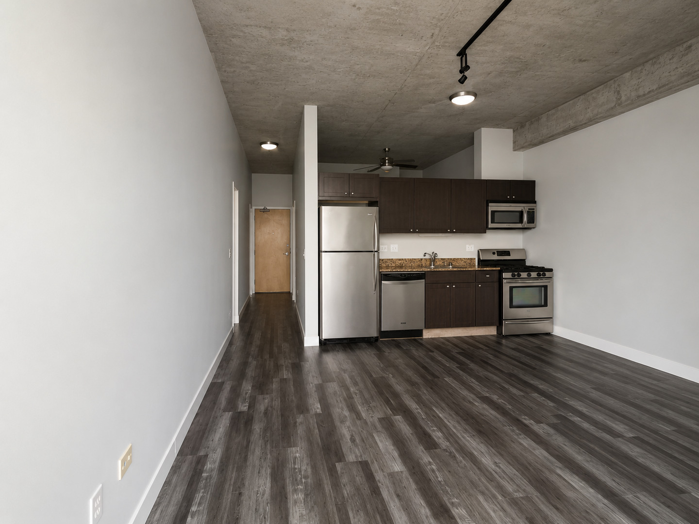 1620 S Michigan Avenue 918 Property Photo 3
