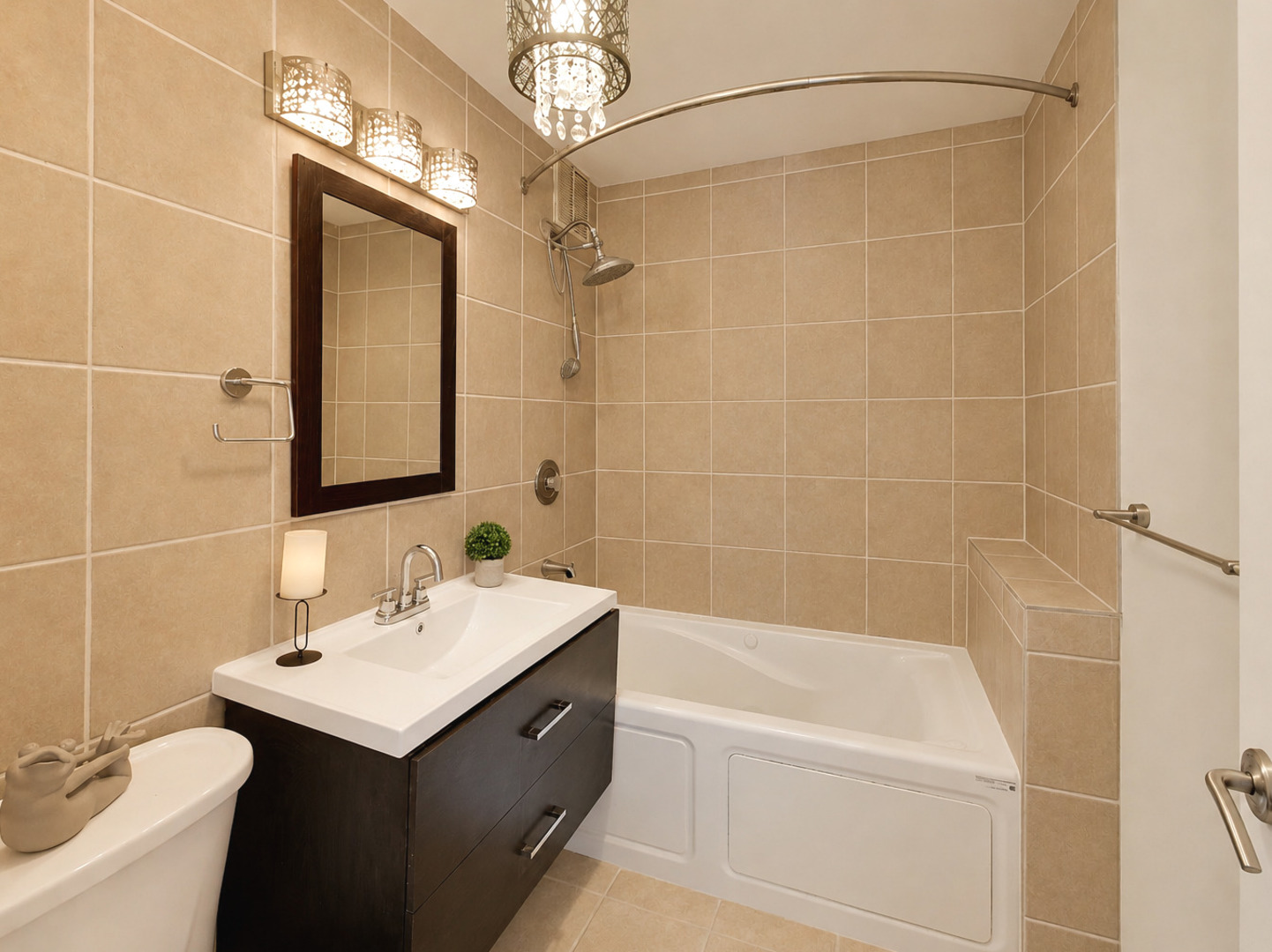 655 W Irving Park Road 5411 Property Photo 17