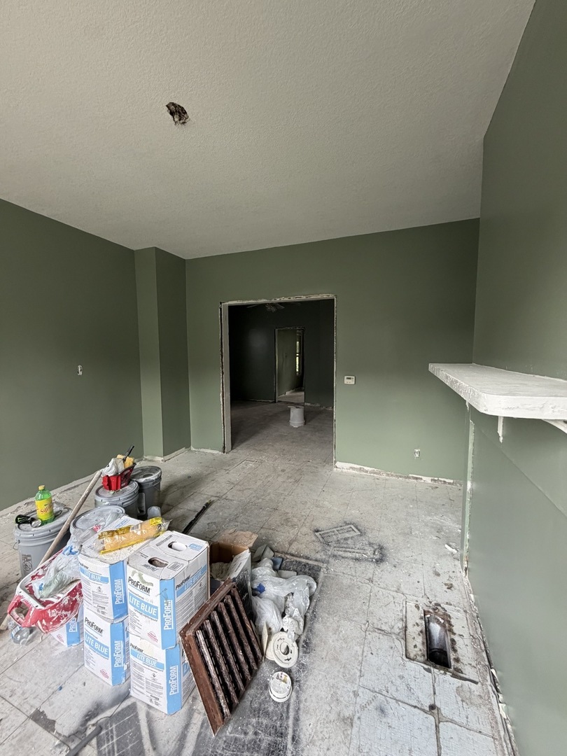 740 Charlotte Street Property Photo 4
