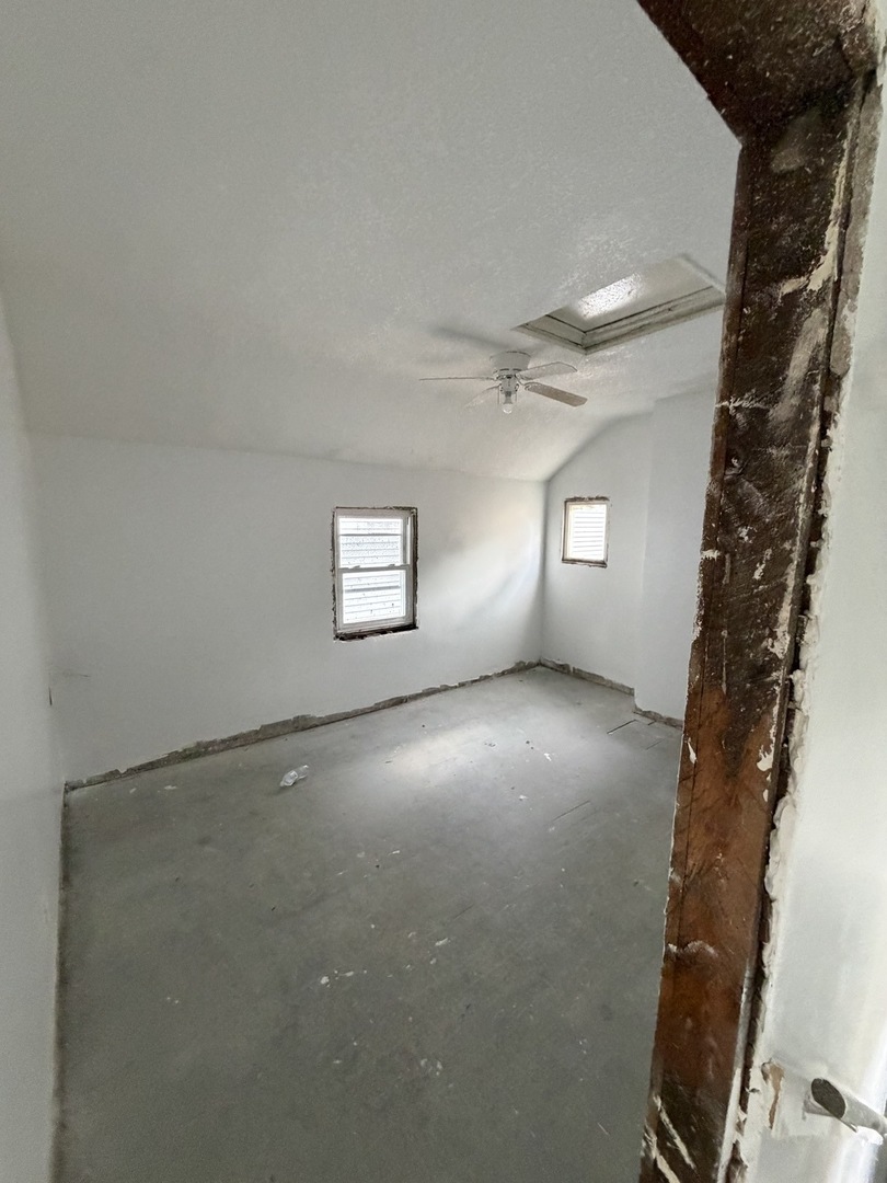 740 Charlotte Street Property Photo 13