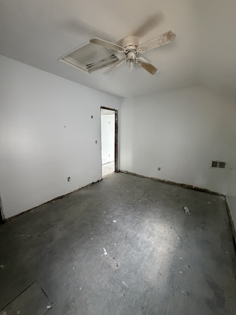 740 Charlotte Street Property Photo 15