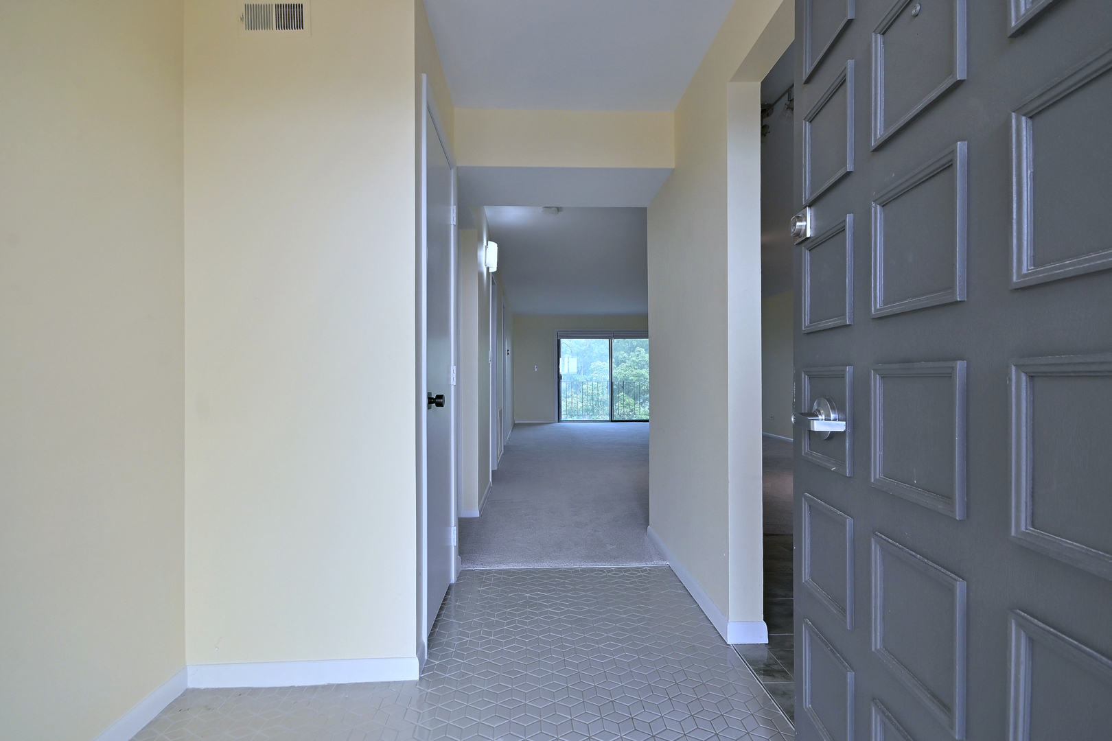 6221 N Niagara Avenue 506 Property Photo 6