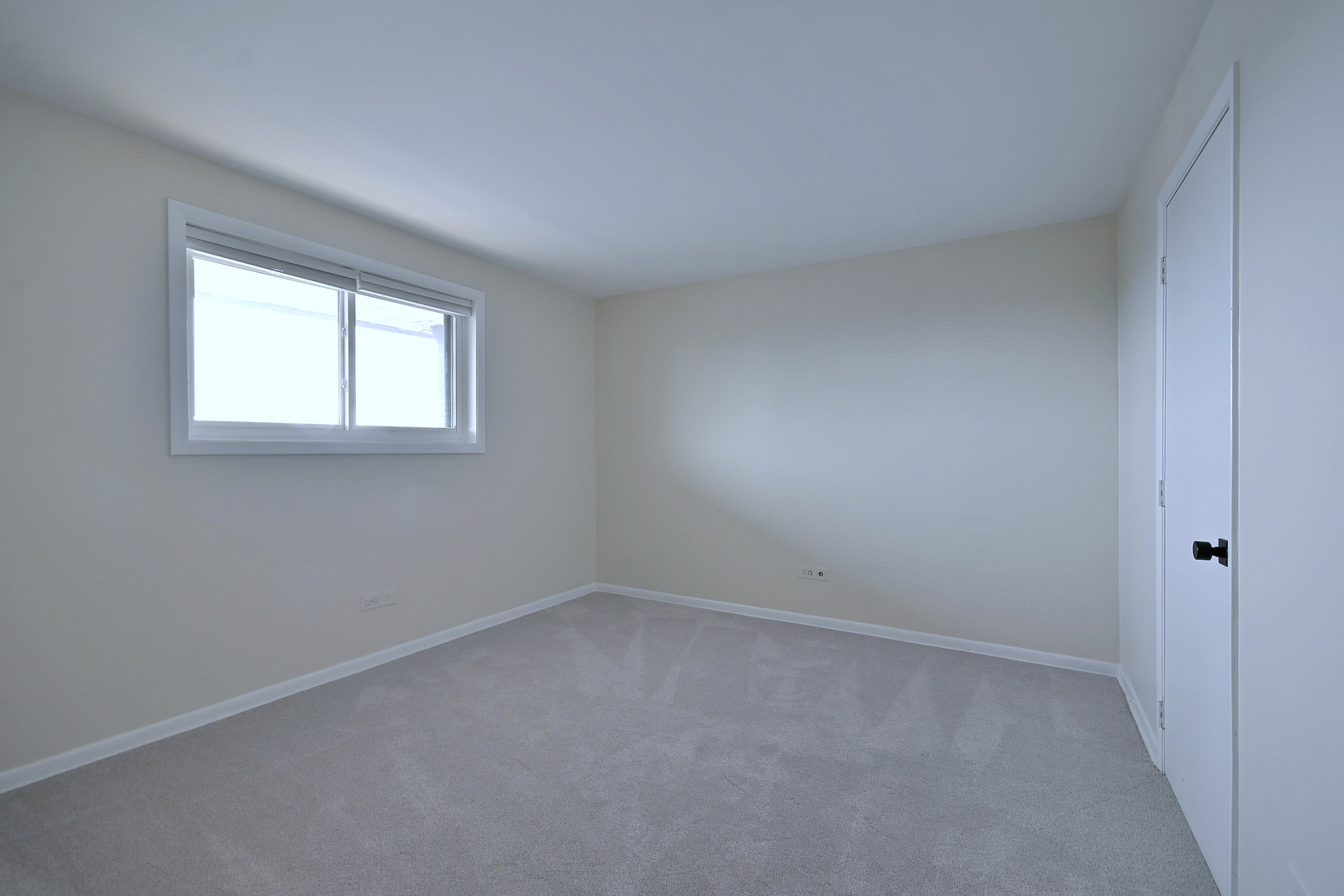 6221 N Niagara Avenue 506 Property Photo 17
