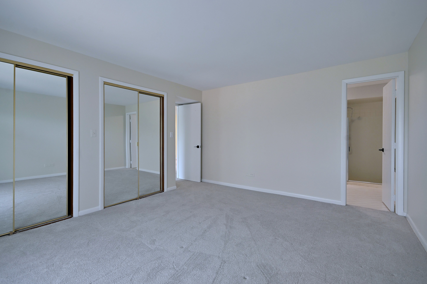 6221 N Niagara Avenue 506 Property Photo 21