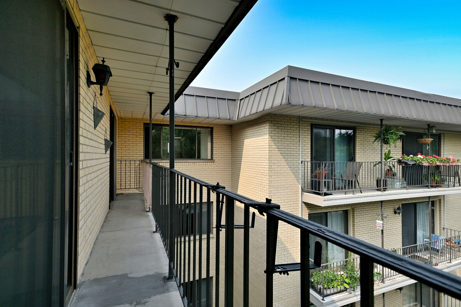 6221 N Niagara Avenue 506 Property Photo 25