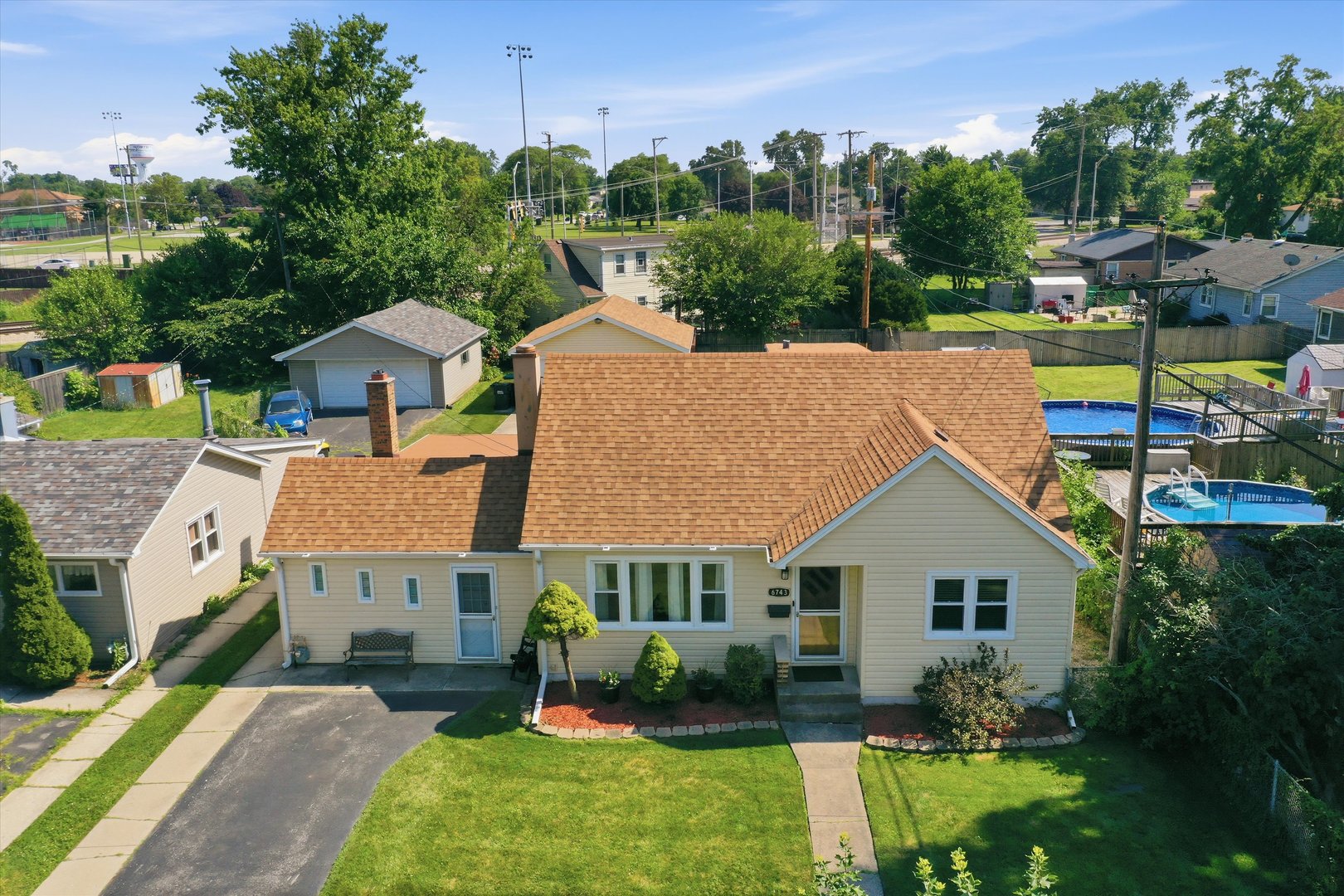 6743 106th Place Property Photo 33
