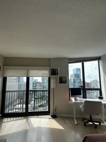 400 N La Salle Drive 2209 Property Photo 3