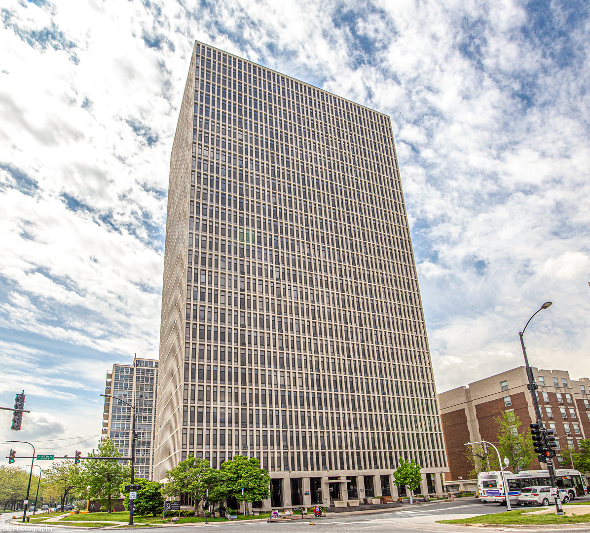 6700 S South Shore Drive 22g Property Photo 1