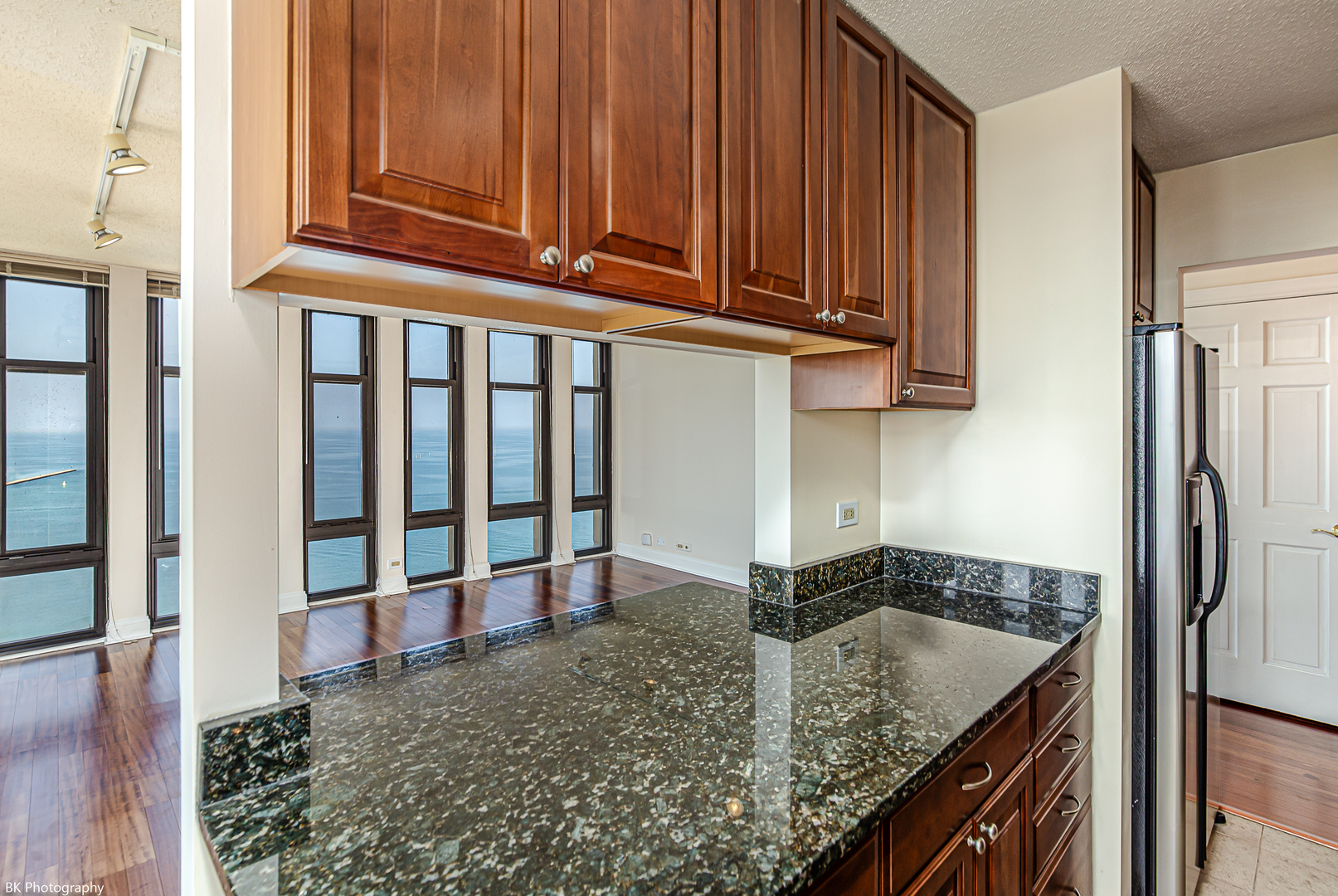 6700 S South Shore Drive 22g Property Photo 17