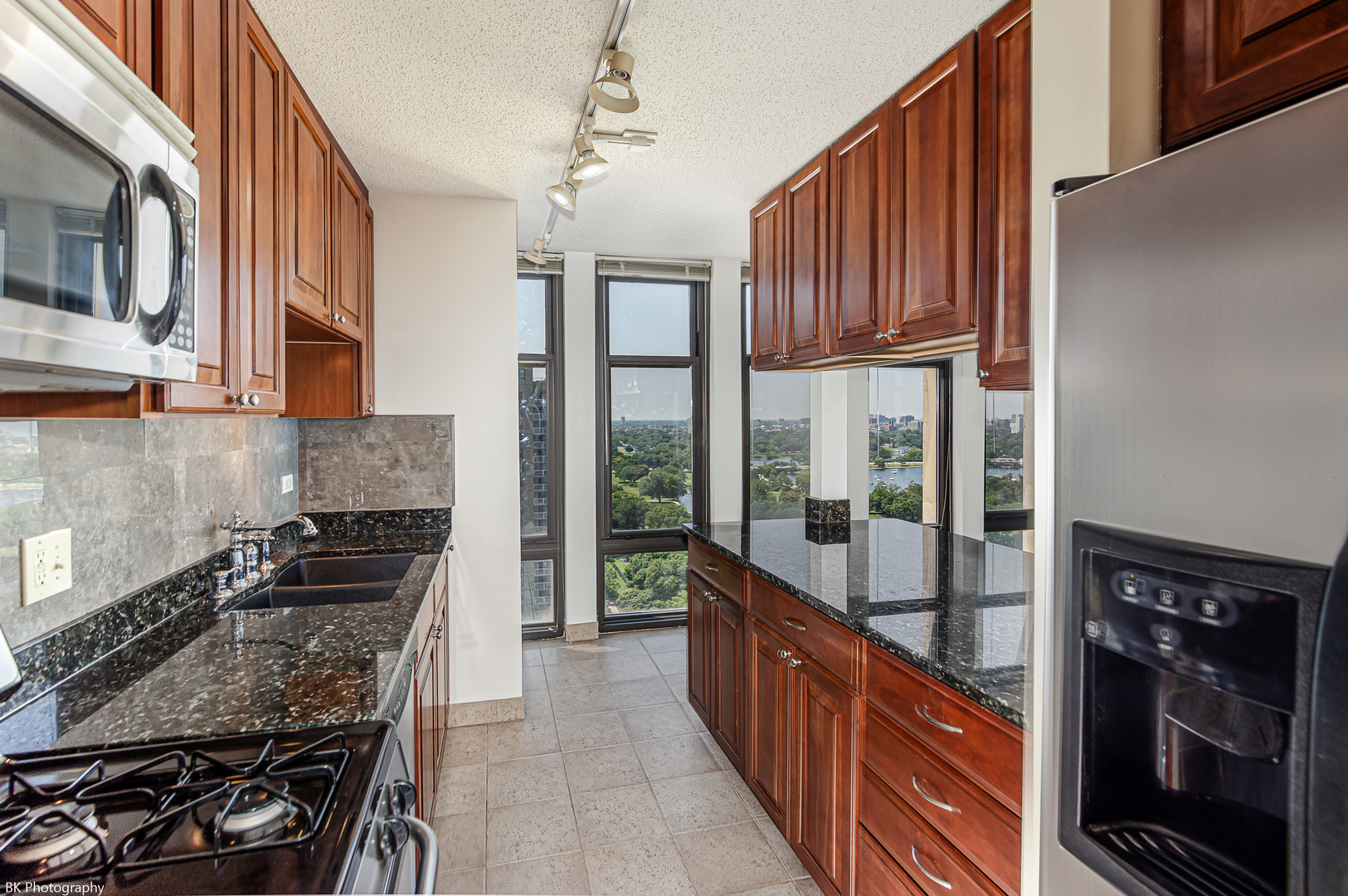6700 S South Shore Drive 22g Property Photo 18
