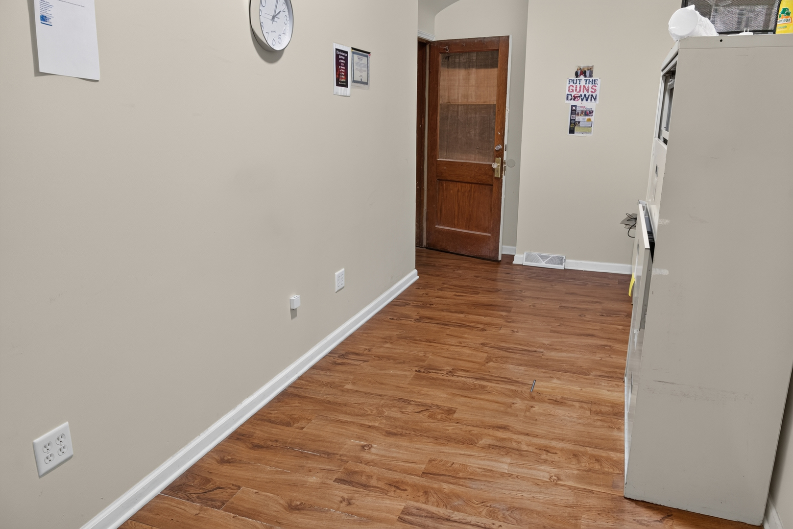 5410 W Division Street Property Photo 5