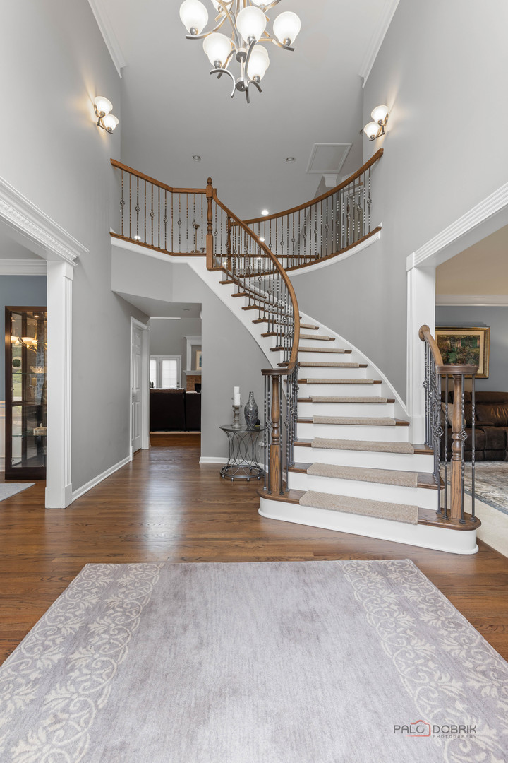 5572 Chancery Road Property Photo 3