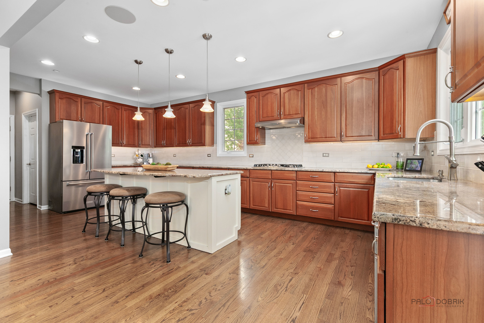5572 Chancery Road Property Photo 6