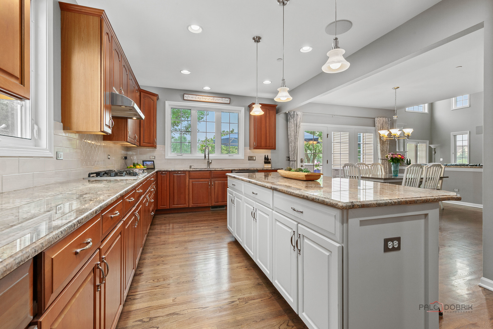 5572 Chancery Road Property Photo 8