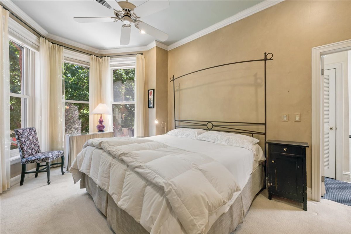 12708094 Property Photo 13