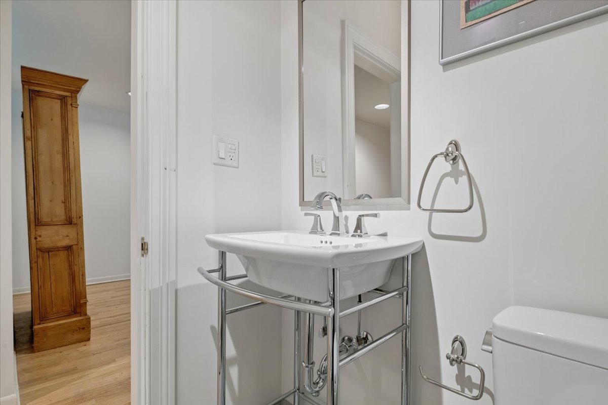 12708094 Property Photo 22