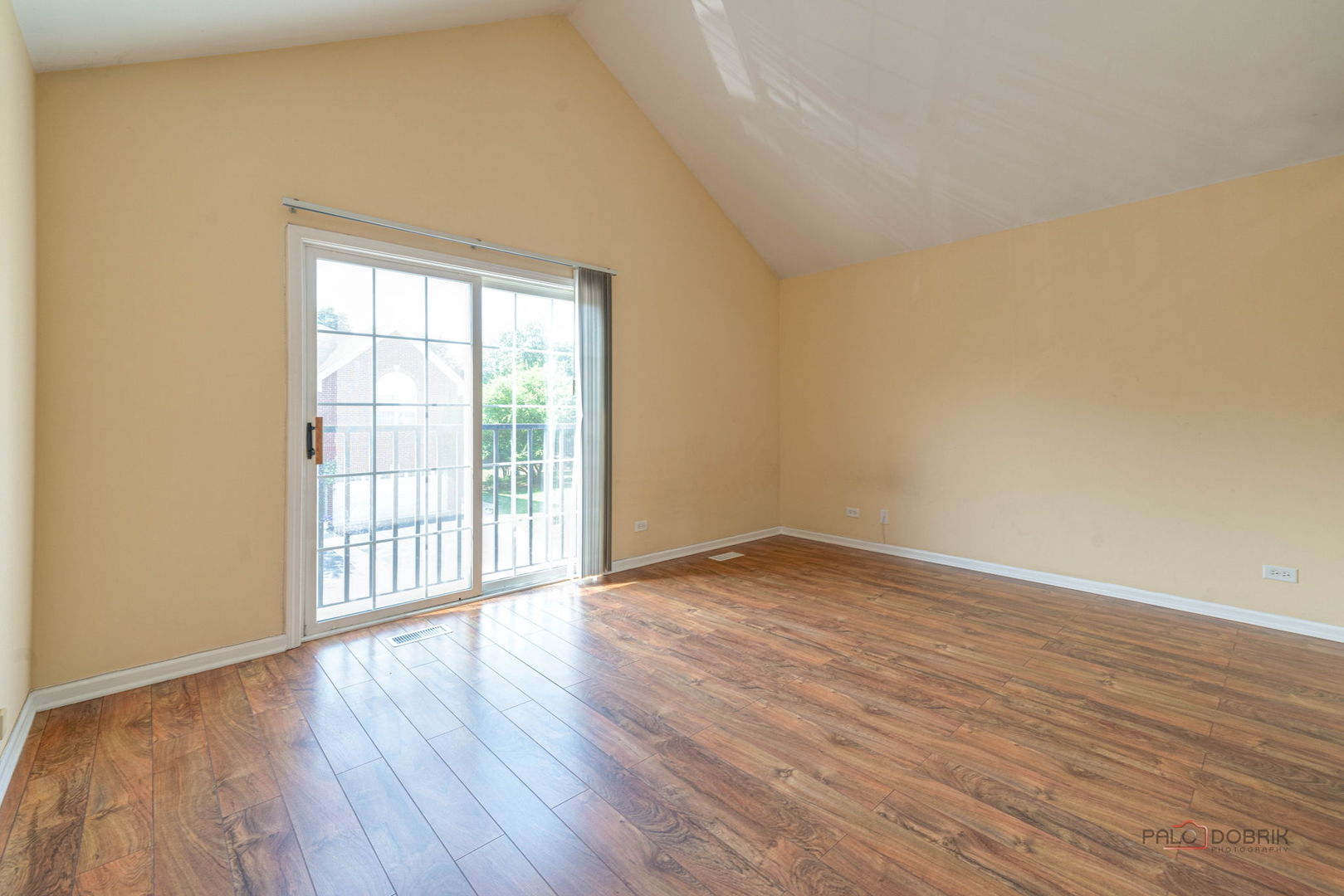 1002 Kensington Drive Property Photo 13