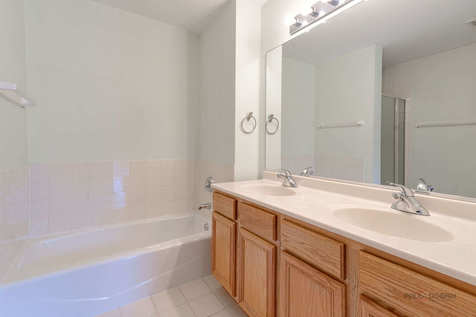 1002 Kensington Drive Property Photo 23
