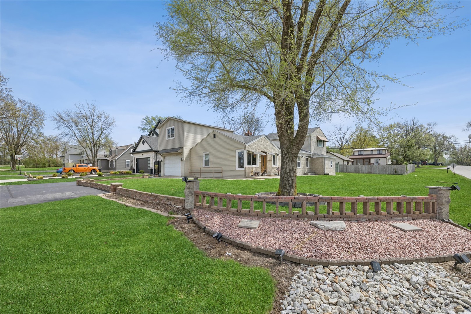 117 Sunrise Avenue Property Photo 2