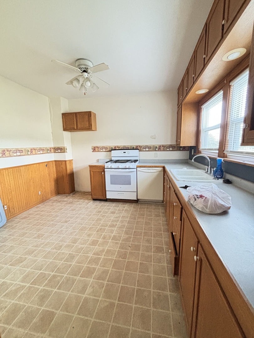 336 4th Street Property Photo 8