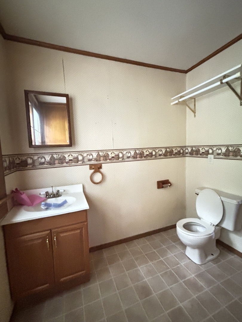 336 4th Street Property Photo 9