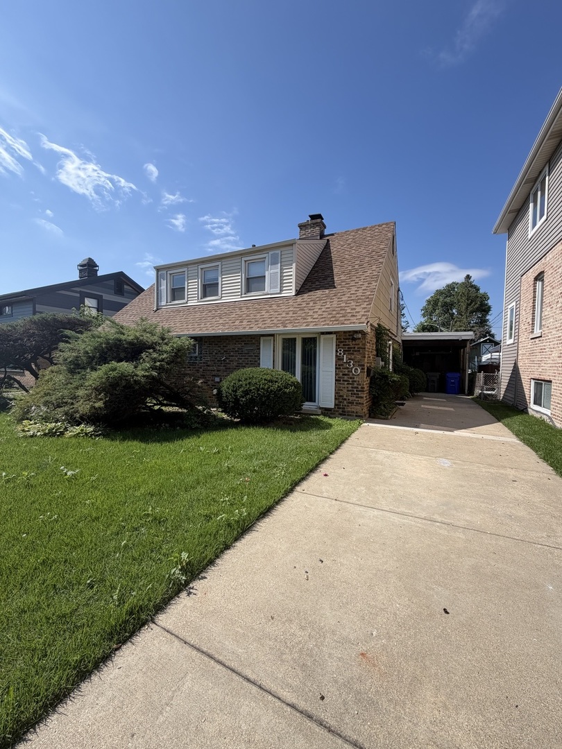 8130 45th Place Property Photo 2