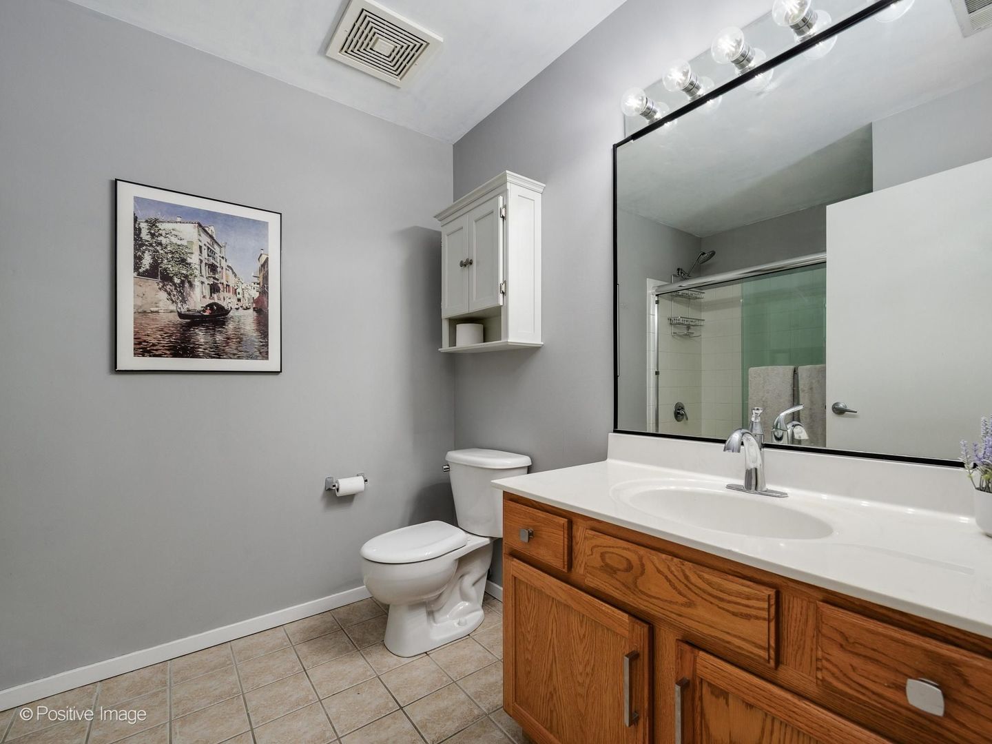 933 W Van Buren Street 823 Property Photo 16