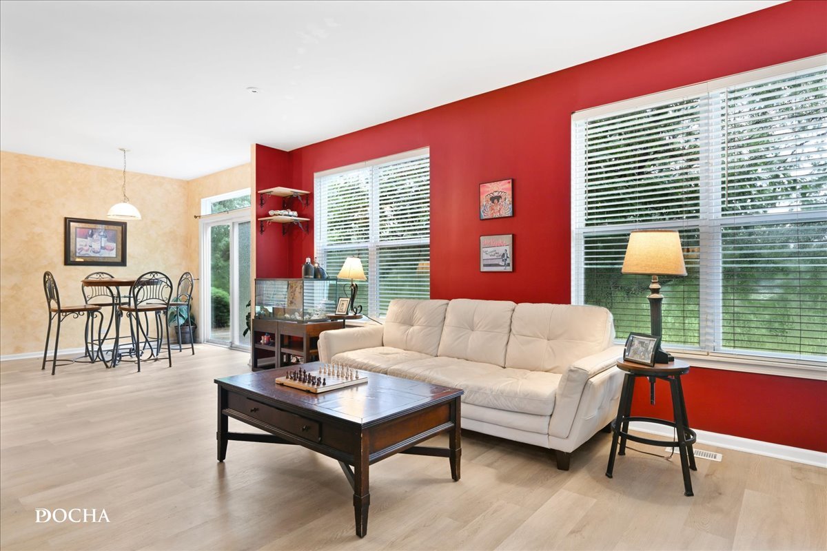 2365 Sunrise Circle Property Photo 2