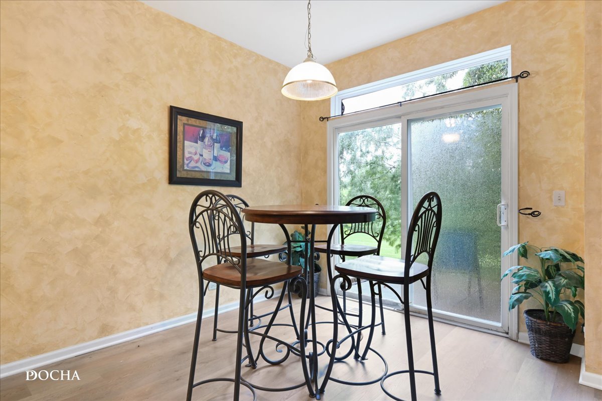 2365 Sunrise Circle Property Photo 5