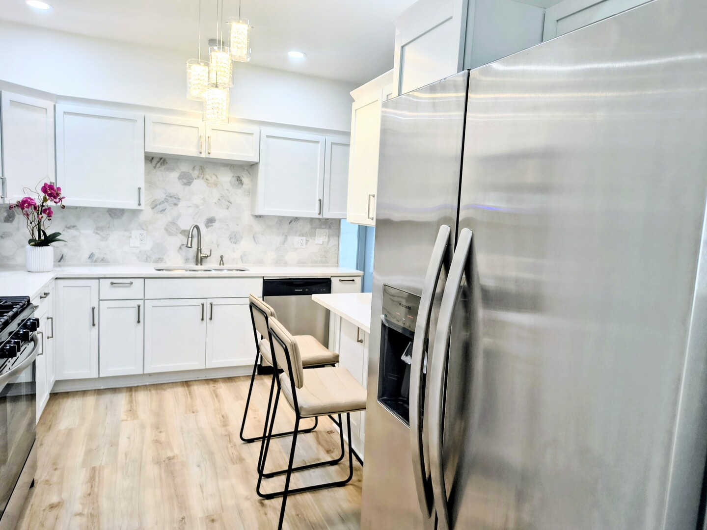 1210 Park Avenue Property Photo 8
