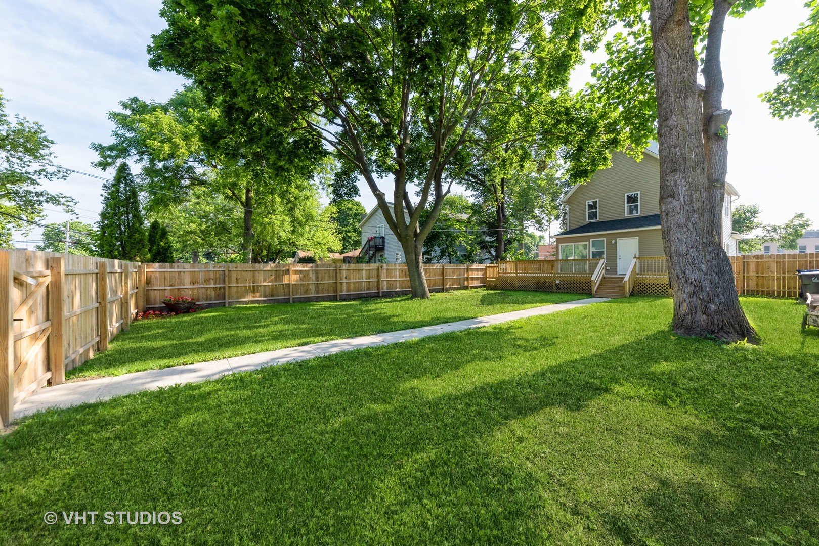 1210 Park Avenue Property Photo 26