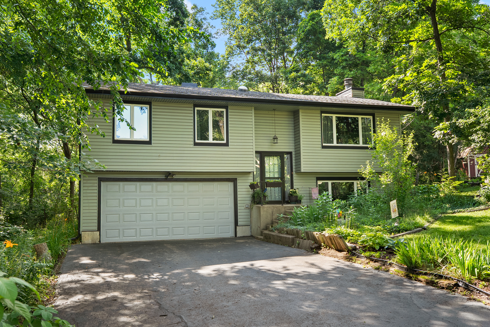 6507 White Doe Trail Property Photo 2