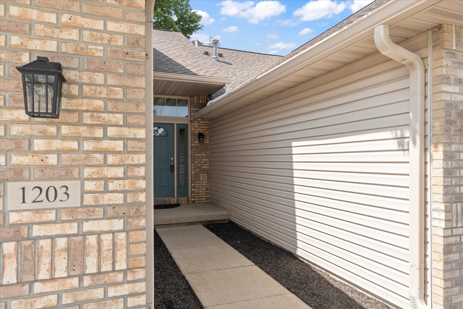 1203 Windwood Lane Property Photo 3