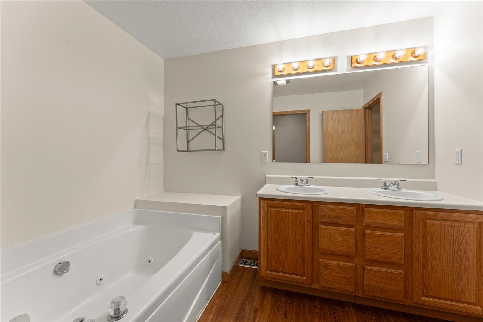 1203 Windwood Lane Property Photo 23